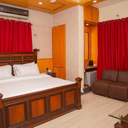 Elet Business Hotel การาจี ภายนอก รูปภาพ