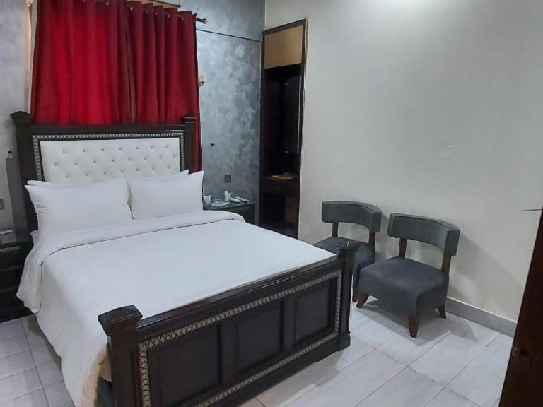 Elet Business Hotel การาจี ภายนอก รูปภาพ