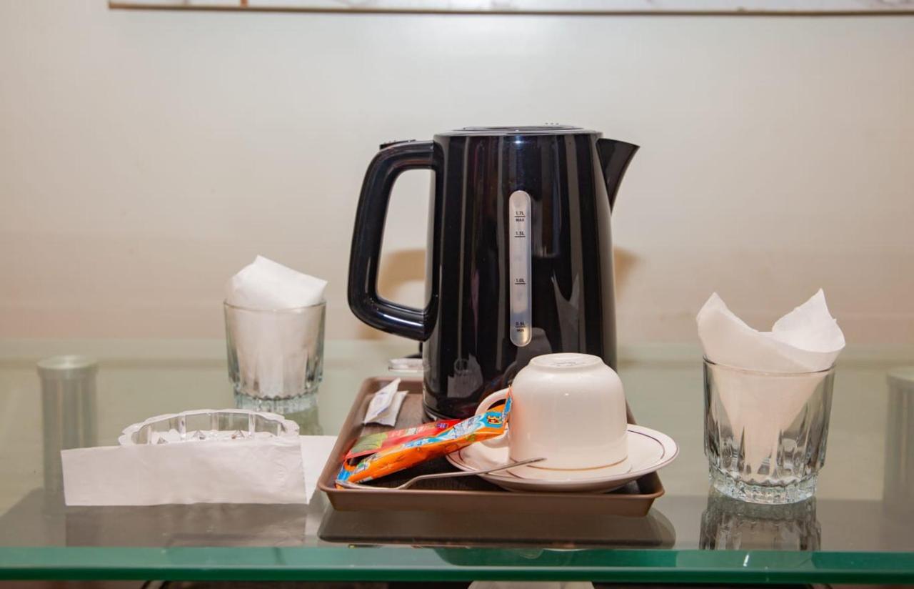 Elet Business Hotel การาจี ภายนอก รูปภาพ
