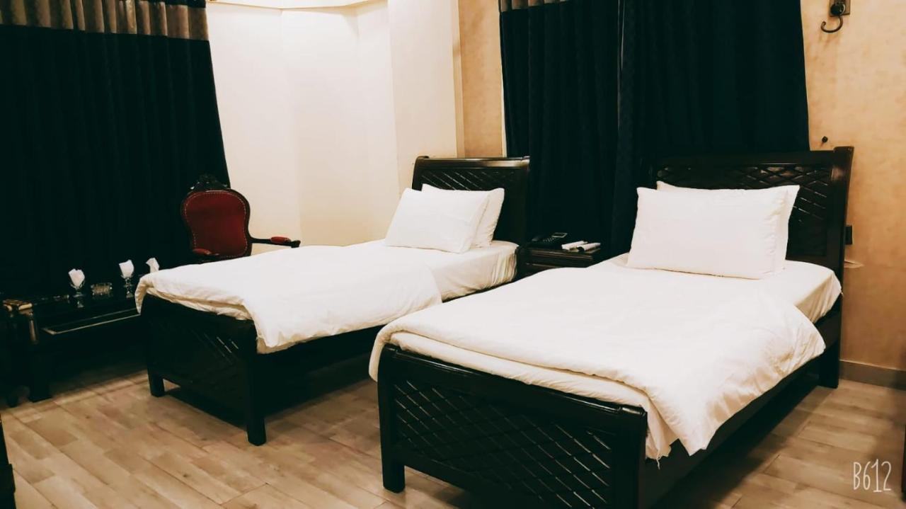 Elet Business Hotel การาจี ภายนอก รูปภาพ