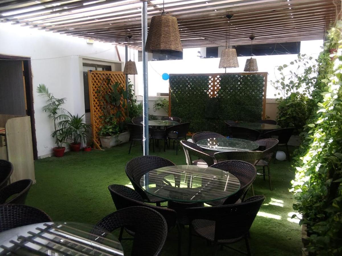 Elet Business Hotel การาจี ภายนอก รูปภาพ