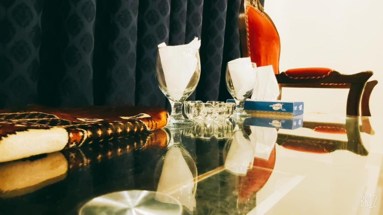 Elet Business Hotel การาจี ภายนอก รูปภาพ